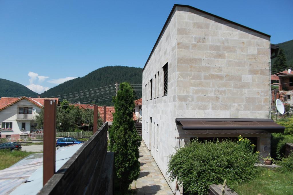The Stone Villa 贝利伊斯库尔 外观 照片